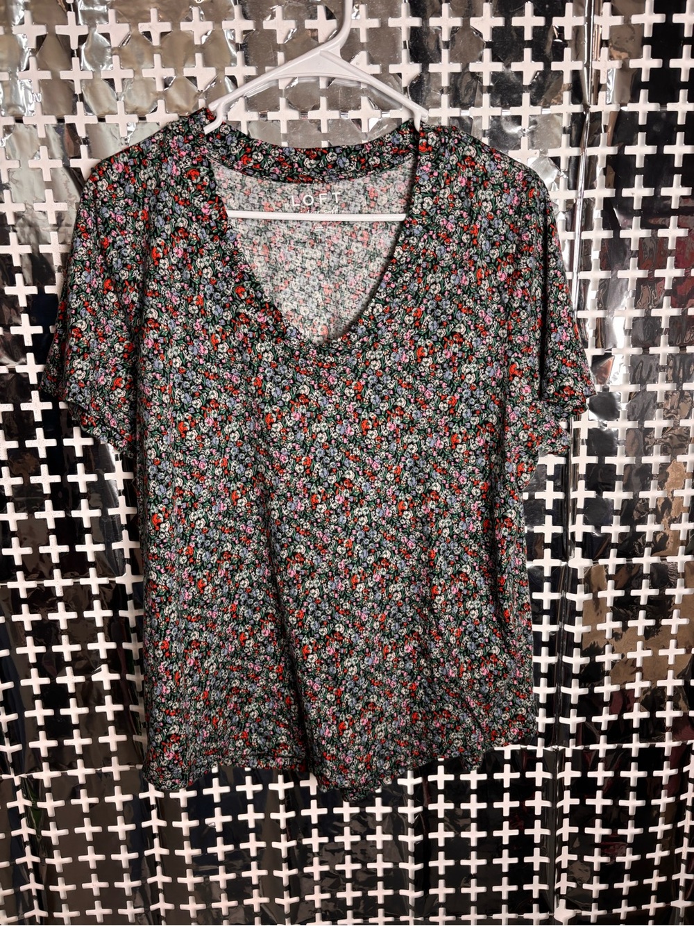 LOFT Black Floral V-Neck Short Sleeve Tee with Red and White Accents